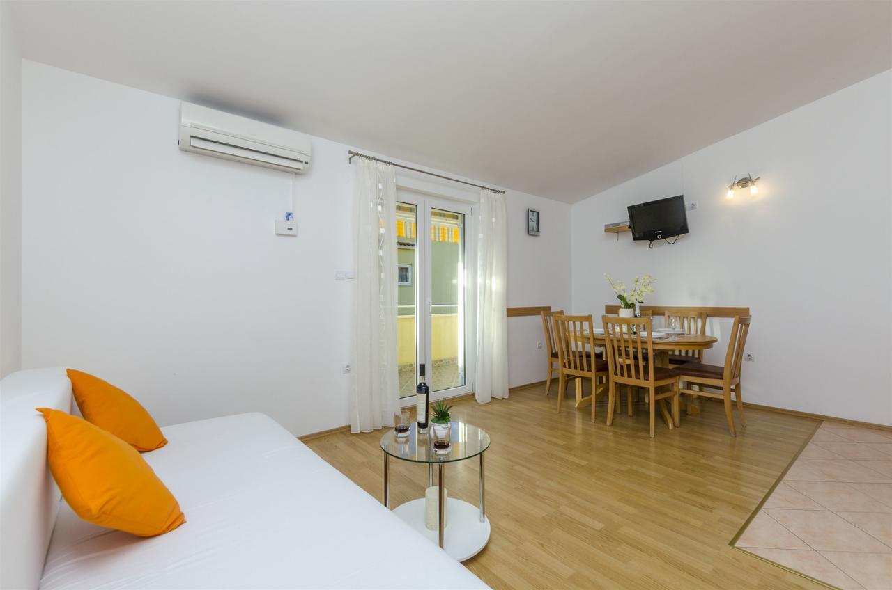 Apartments Srecko Duce Luaran gambar