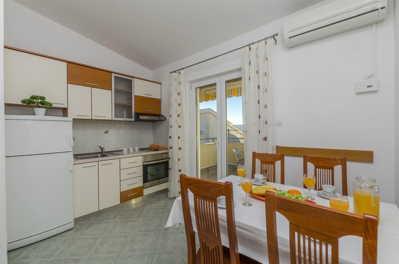 Apartments Srecko Duce Luaran gambar